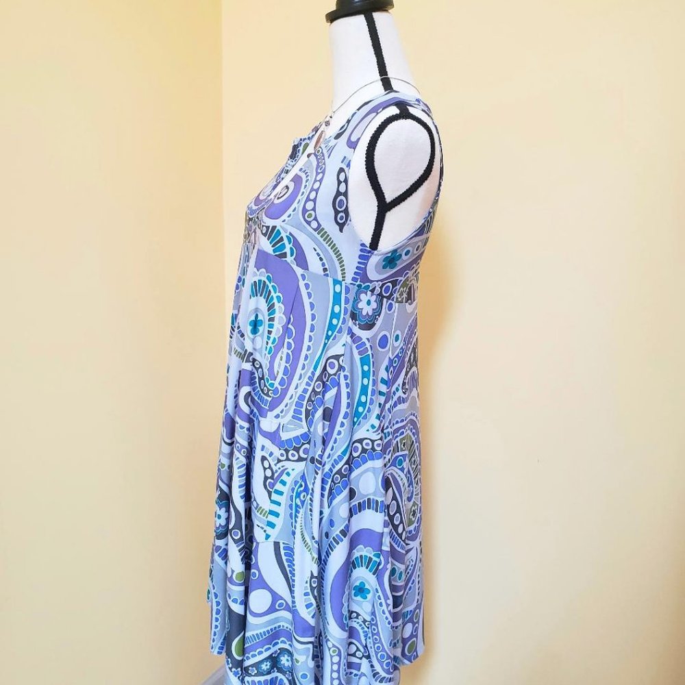 Flowy Pullover Patterned Dress With Pockets! - image 3